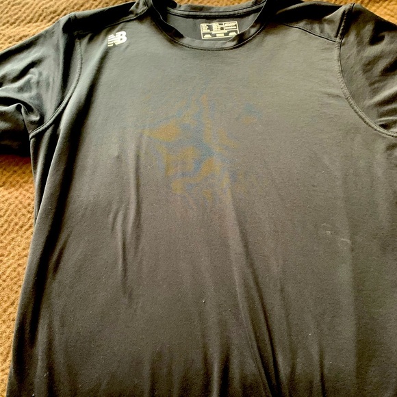 New Balance Dry Fit Short Sleeve Tshirt - Picture 1 of 1